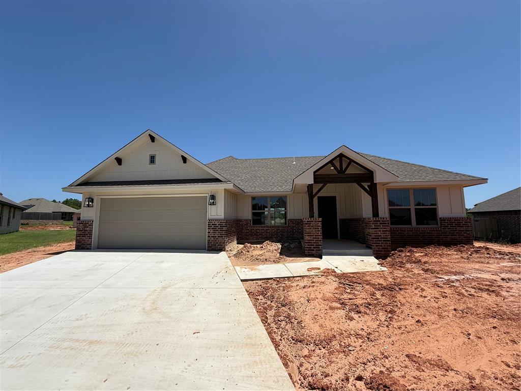 205 Juniper Circle Property Photo 1