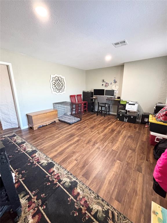 9737 Ne State Highway 15 Property Photo 2