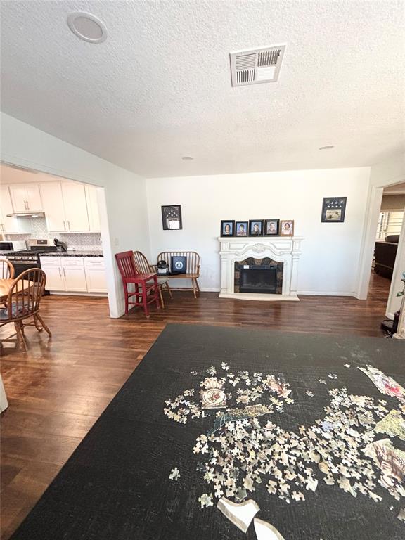 9737 Ne State Highway 15 Property Photo 4