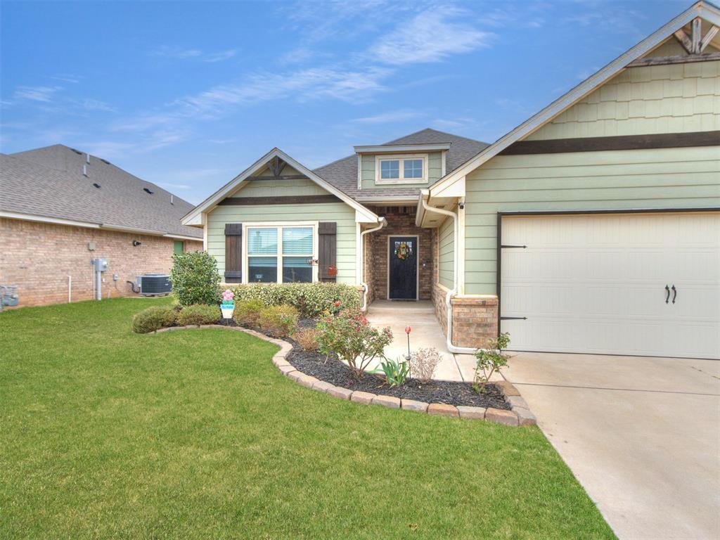 3723 Lleyton Drive Property Photo 3