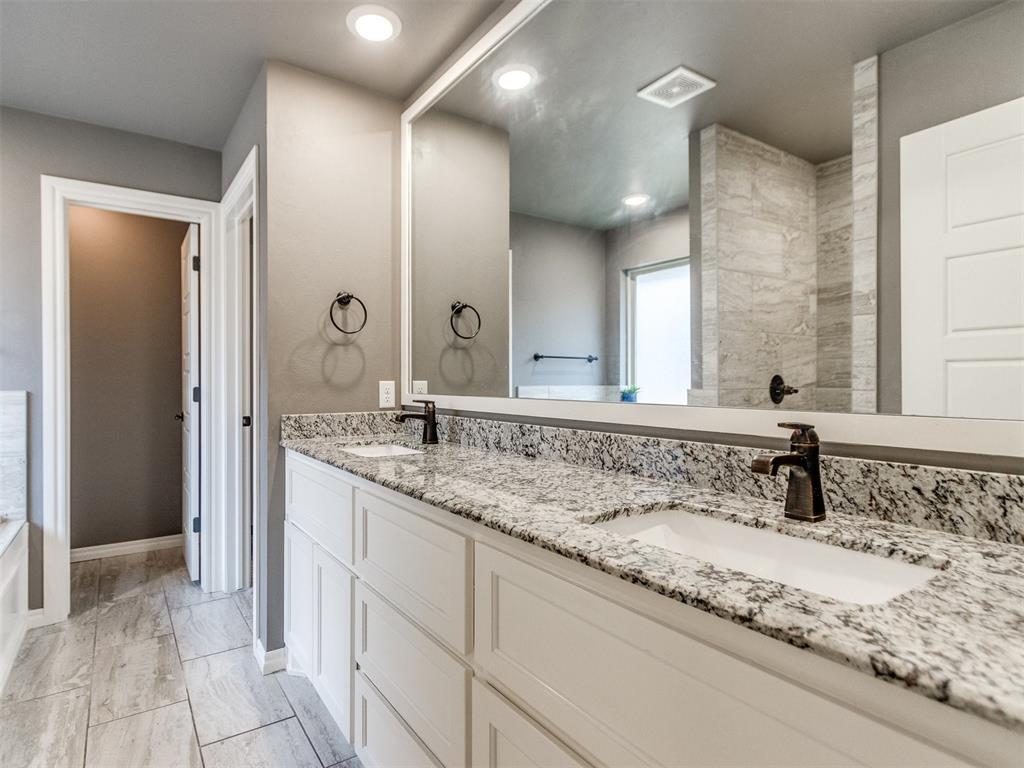 3723 Lleyton Drive Property Photo 24