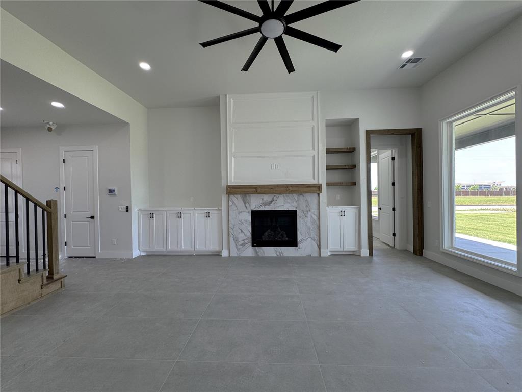 7112 Nw 155th Street Property Photo 9