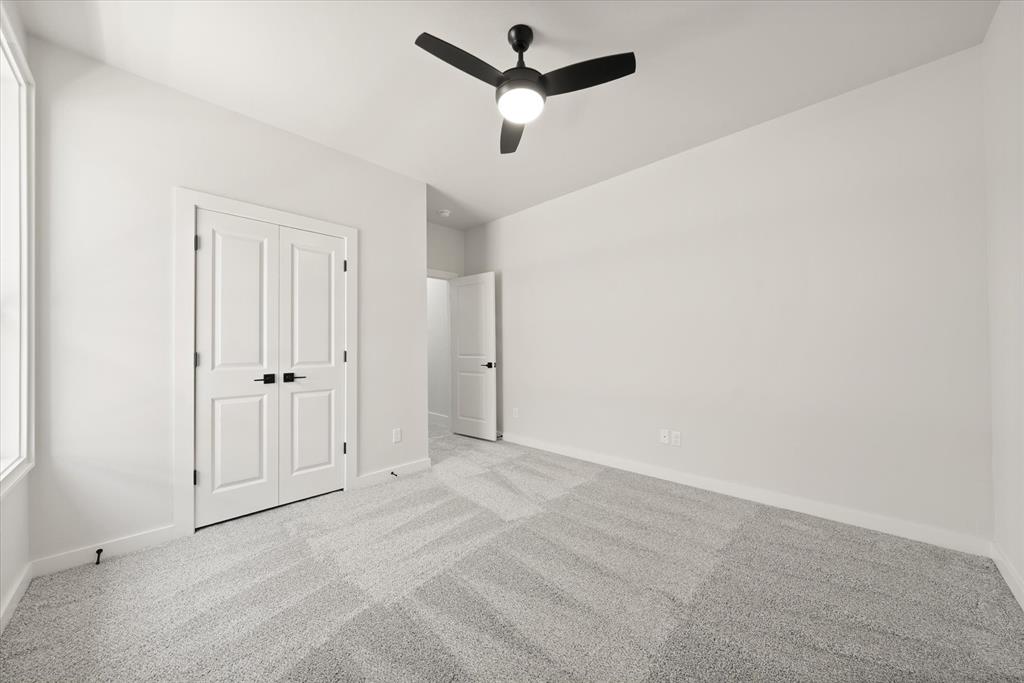 7128 Nw 155th Street Property Photo 34