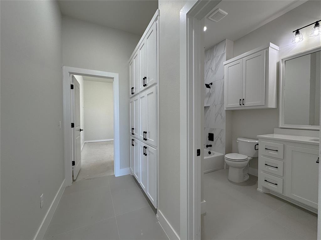 15600 Rockwell Park Lane Property Photo 27