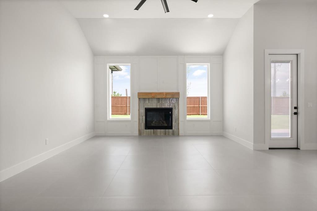 15604 Rockwell Park Lane Property Photo 4