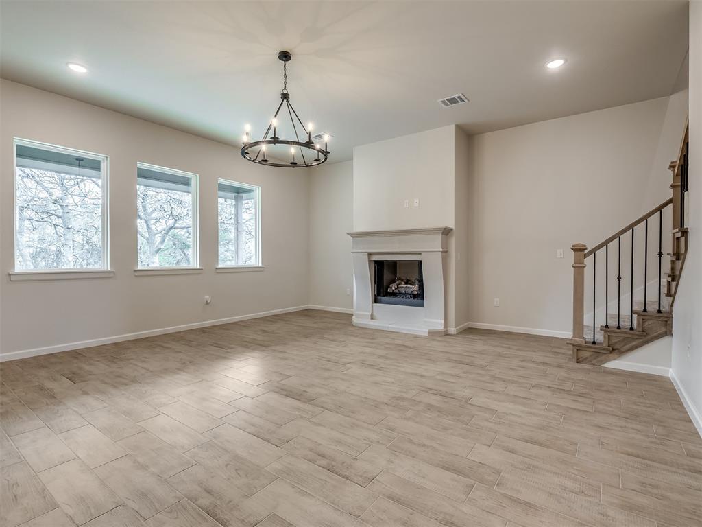 8104 Goldfinch Drive Property Photo 6