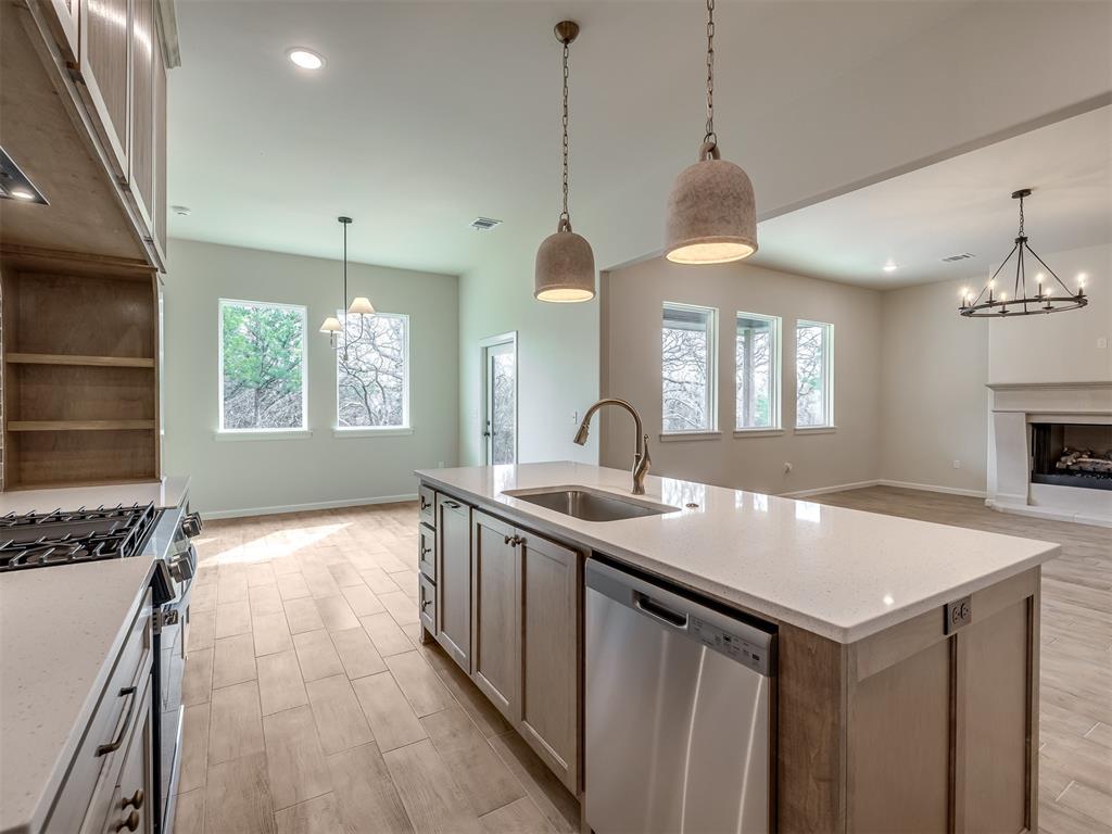 8104 Goldfinch Drive Property Photo 19