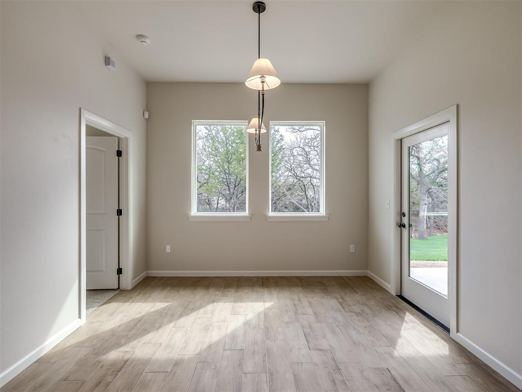 8104 Goldfinch Drive Property Photo 21