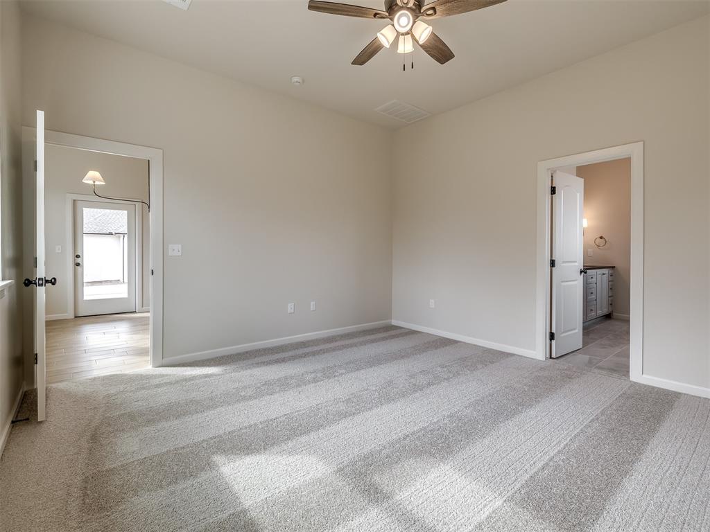 8104 Goldfinch Drive Property Photo 25
