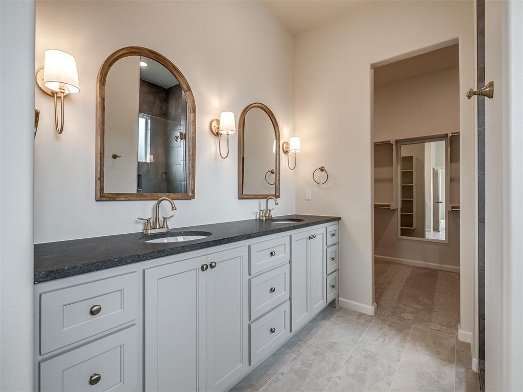 8104 Goldfinch Drive Property Photo 27