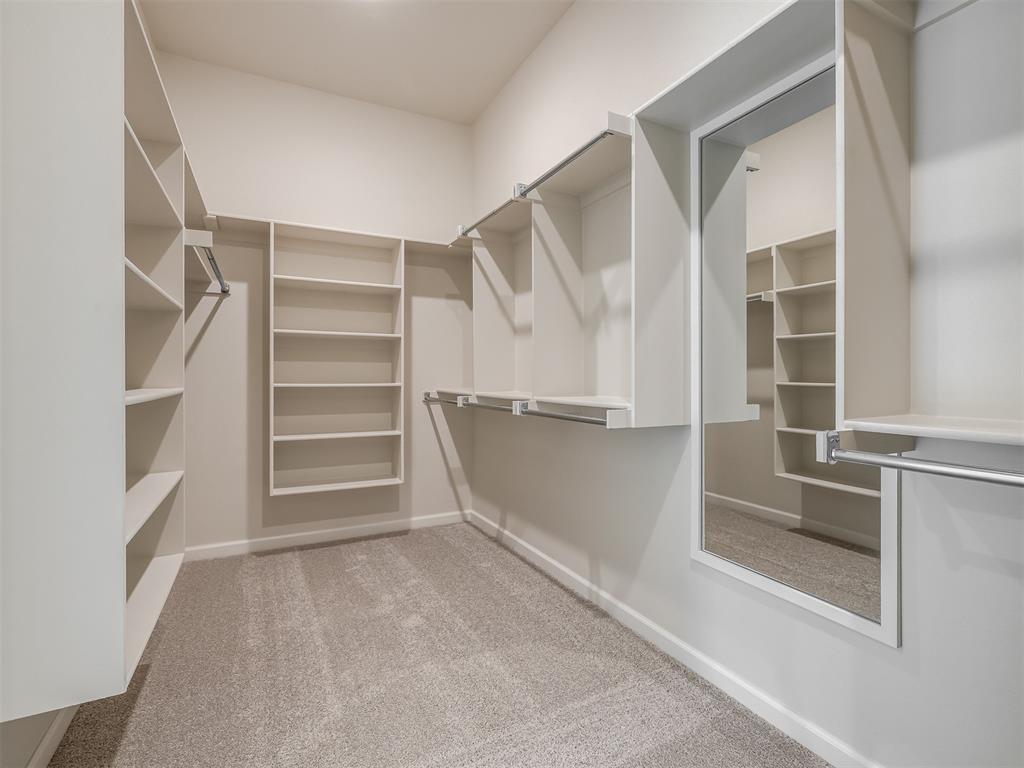 8104 Goldfinch Drive Property Photo 30