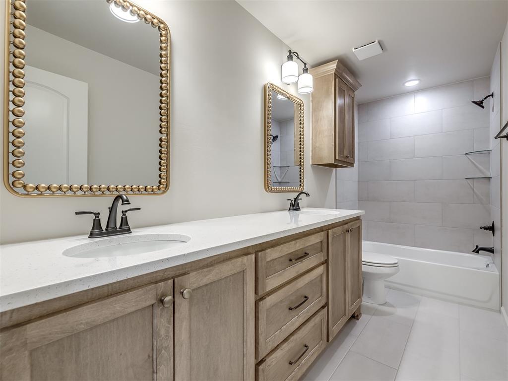 8104 Goldfinch Drive Property Photo 39
