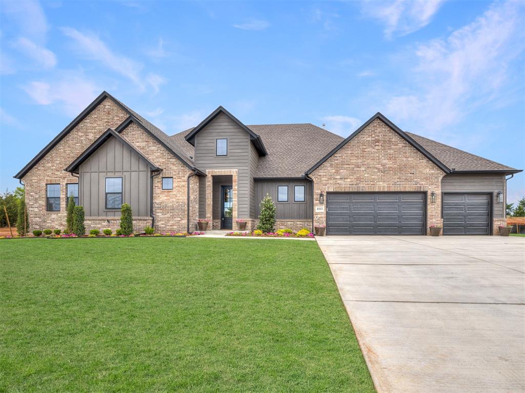 8103 Goldfinch Drive Property Photo 1