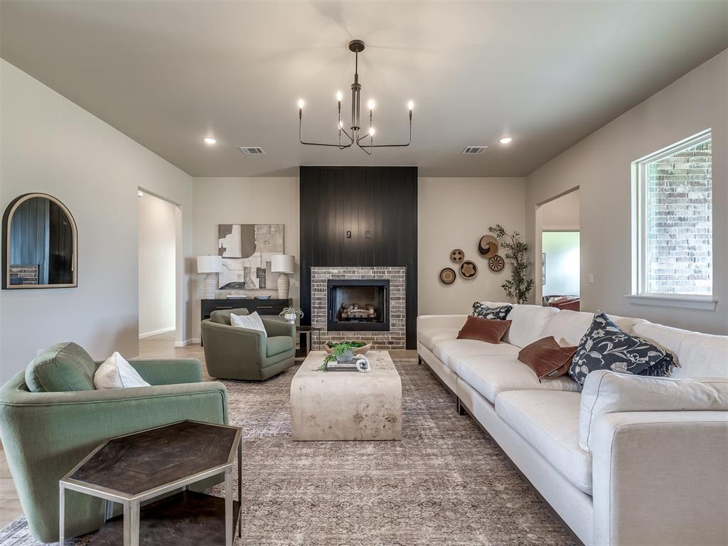 8103 Goldfinch Drive Property Photo 10