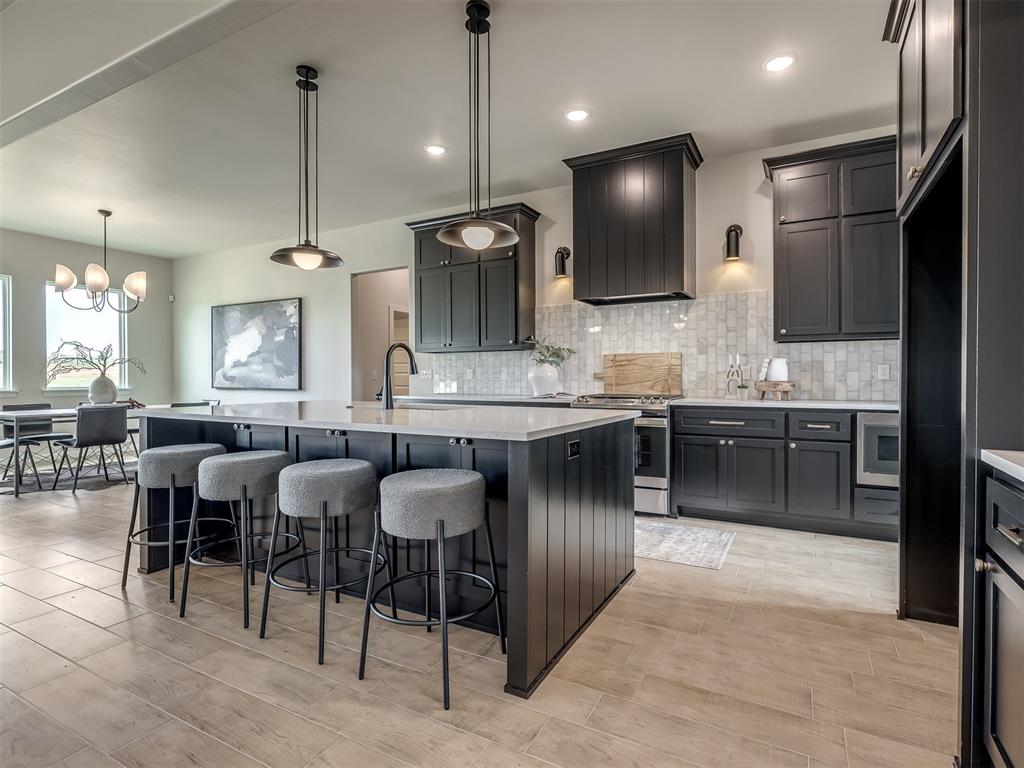 8103 Goldfinch Drive Property Photo 16