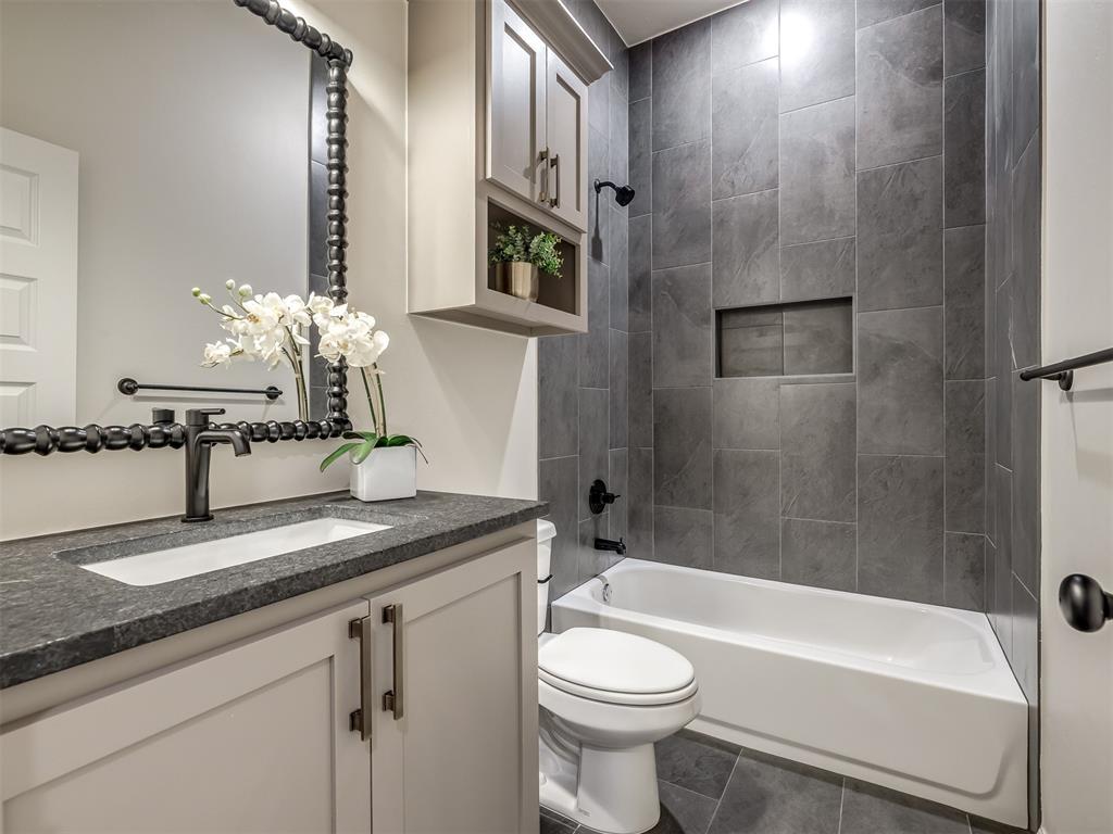 8103 Goldfinch Drive Property Photo 19