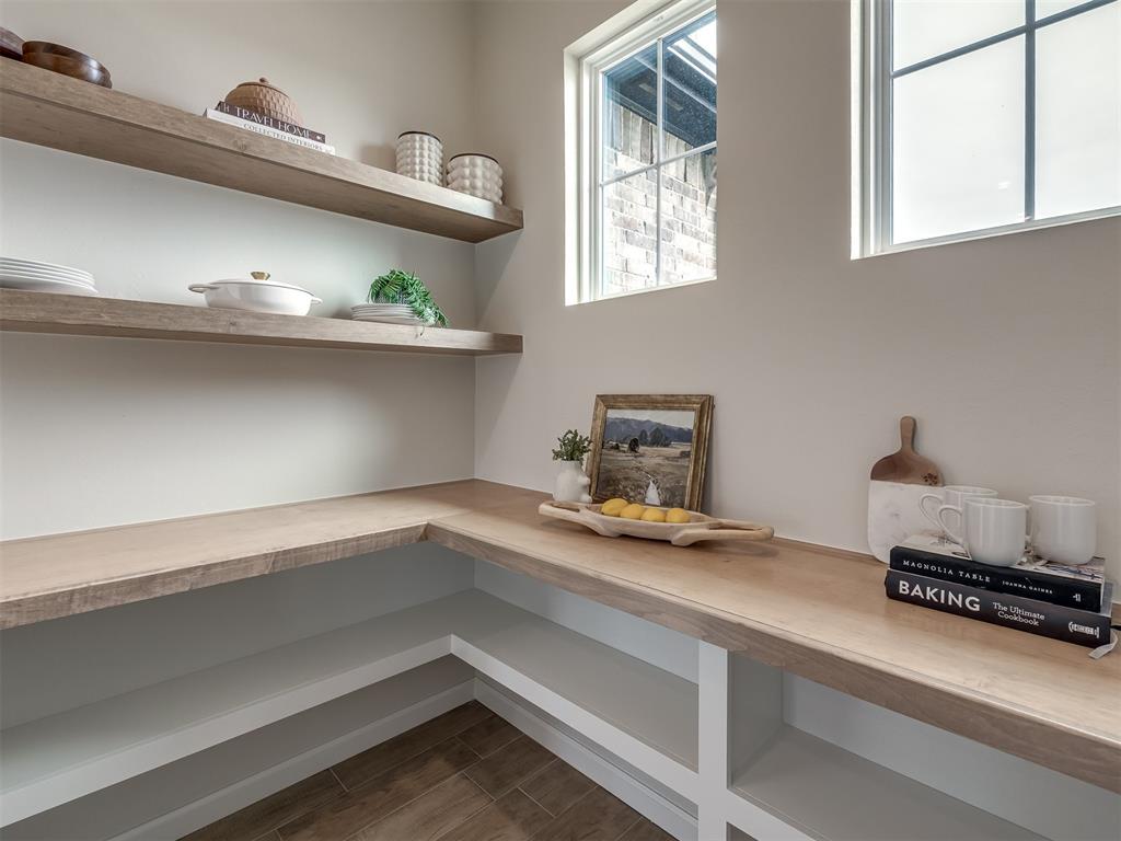 8103 Goldfinch Drive Property Photo 38