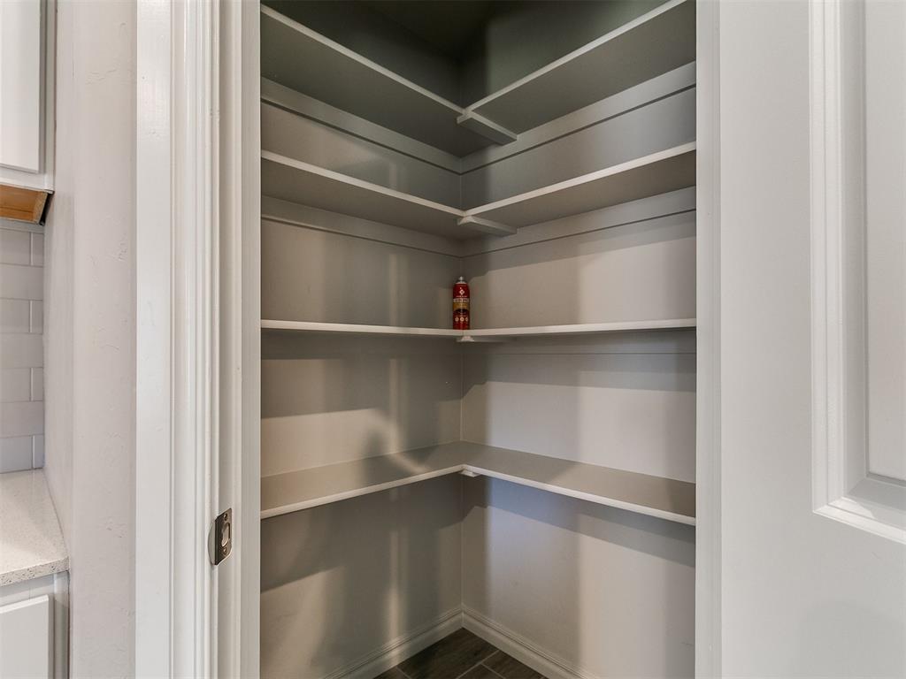 1624 Ne 33rd Street Property Photo 8