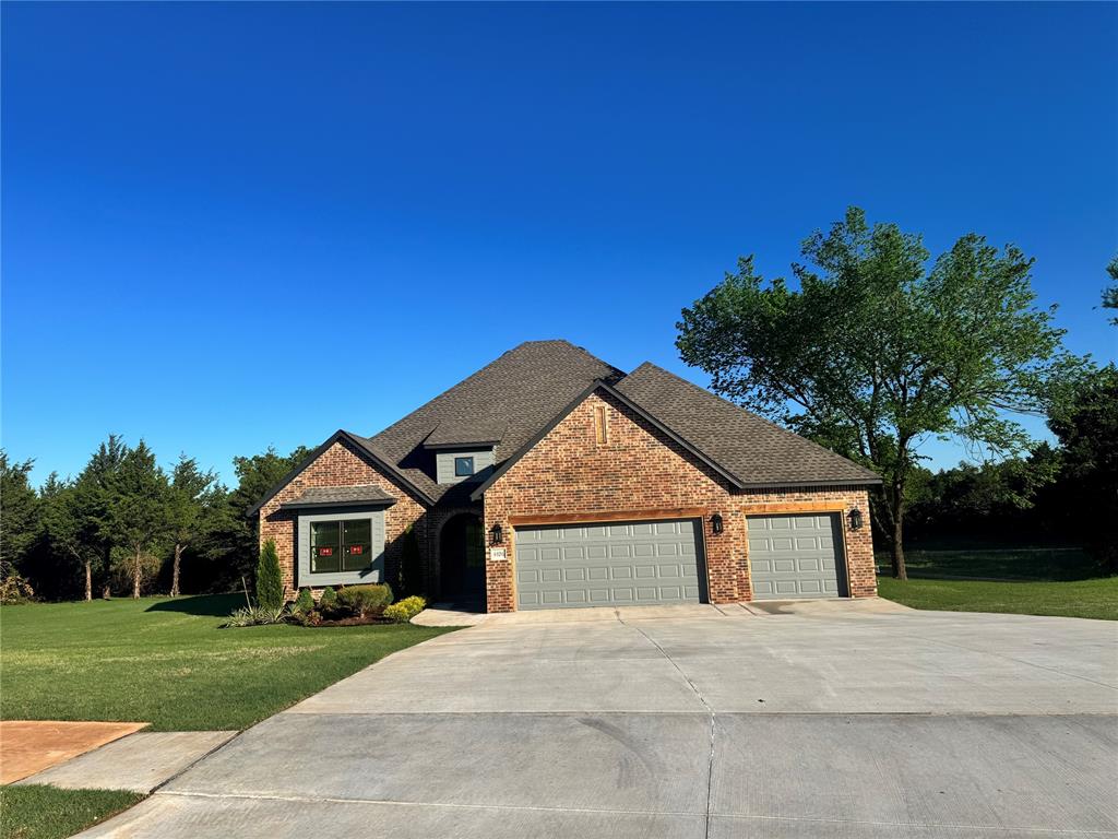 8126 Goldfinch Drive Property Photo 4