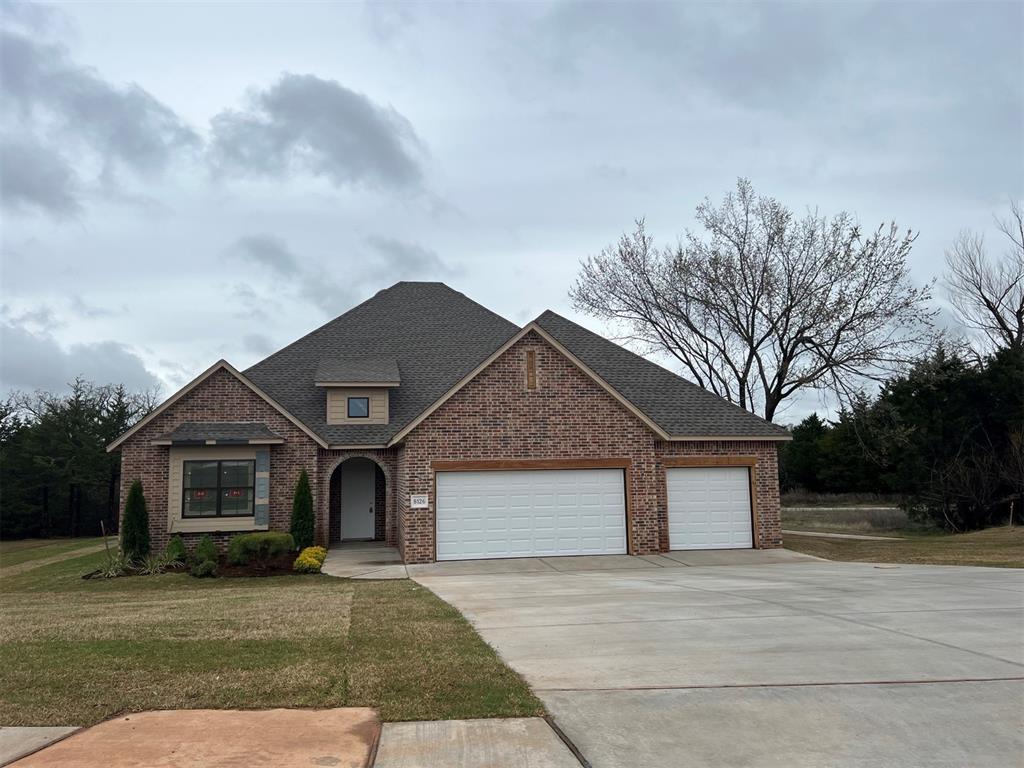 8126 Goldfinch Drive Property Photo 7