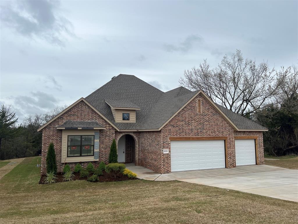 8126 Goldfinch Drive Property Photo 8
