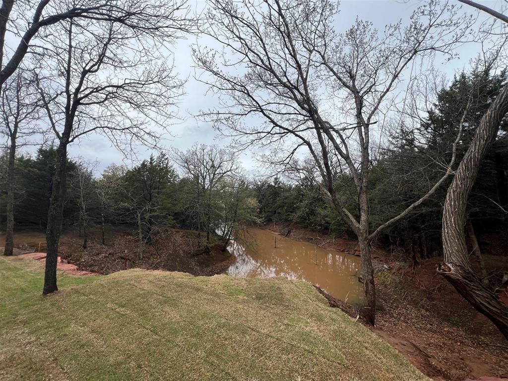 8126 Goldfinch Drive Property Photo 11