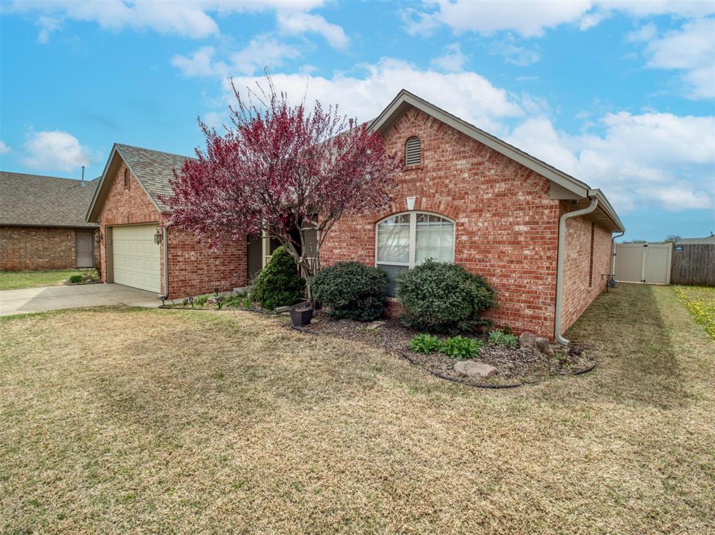 2509 Sutton Court Property Photo 2