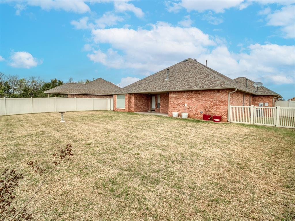 2509 Sutton Court Property Photo 15