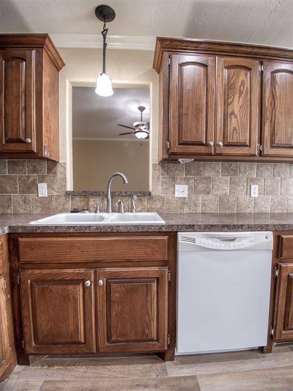 2509 Sutton Court Property Photo 29