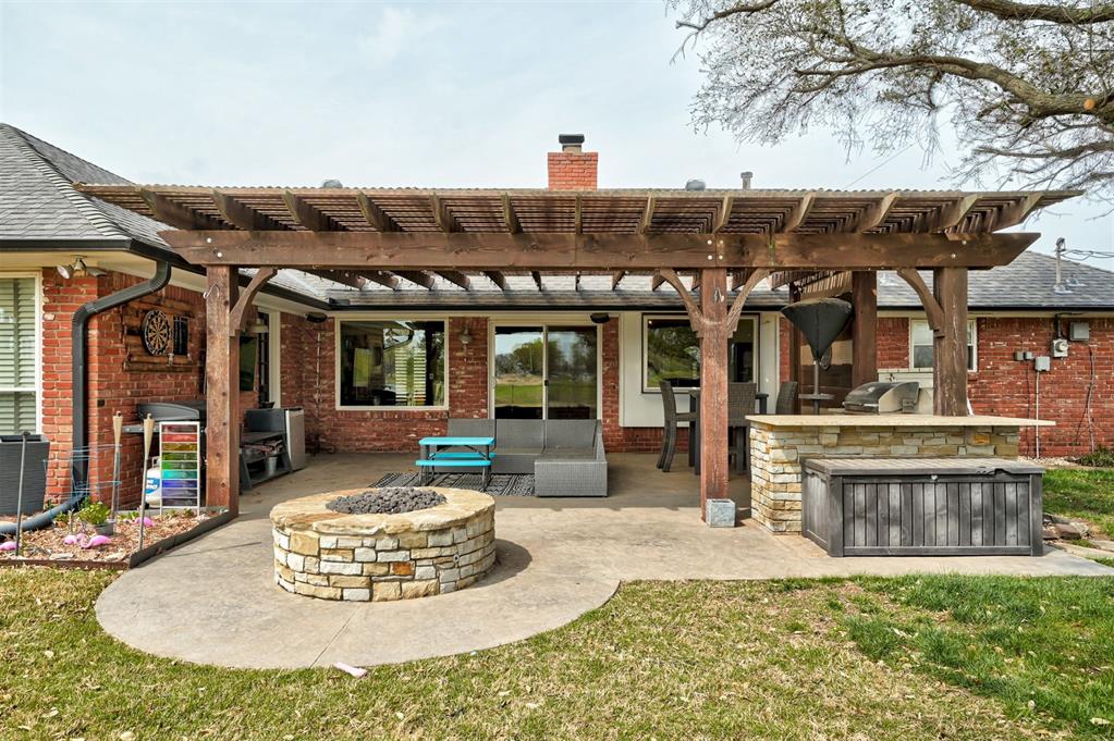 7712 Rumsey Road Property Photo 1