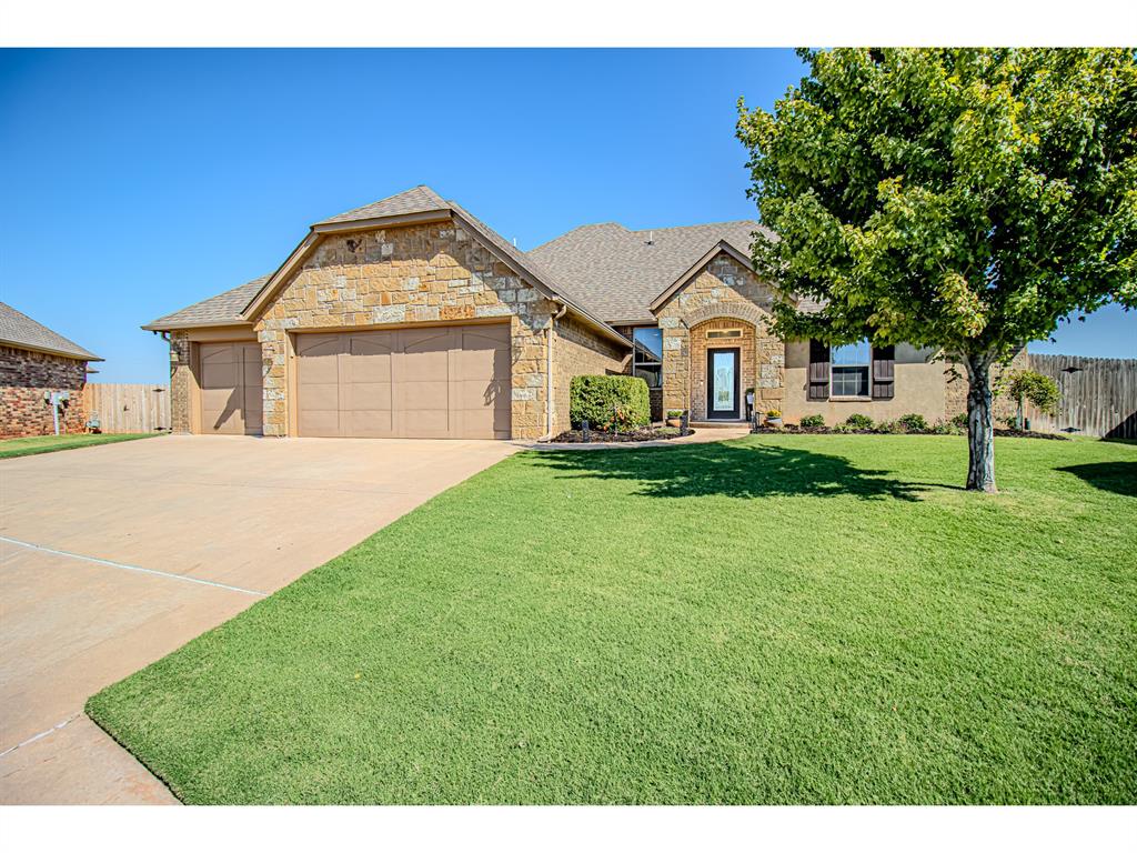 19008 Hill Valley Way Property Photo