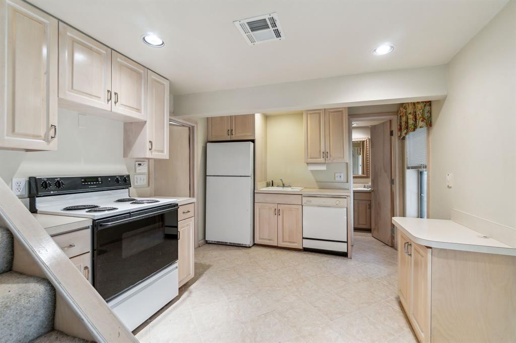 1707 Pennington Way Property Photo 36