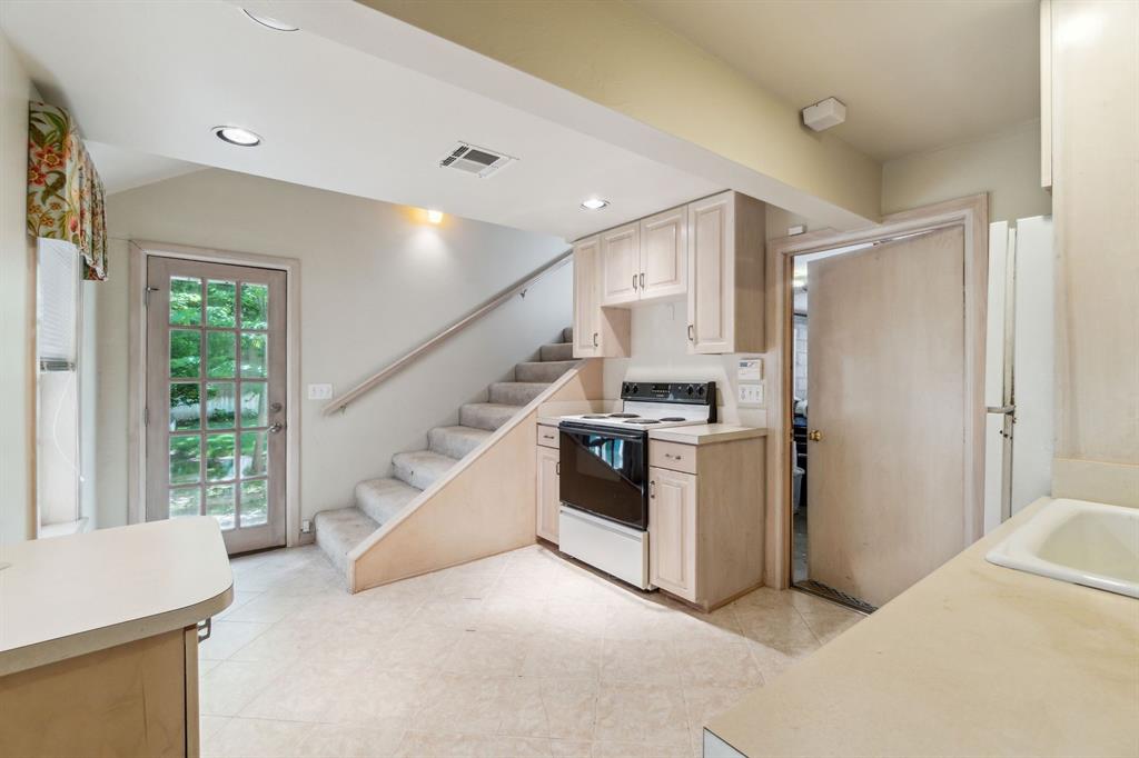 1707 Pennington Way Property Photo 37
