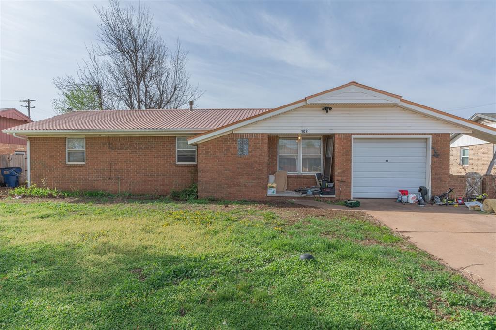 103 W Thompson Drive Property Photo