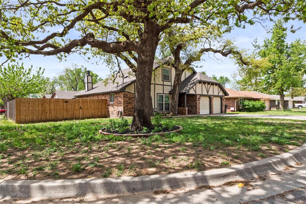 1163236 Property Photo 3