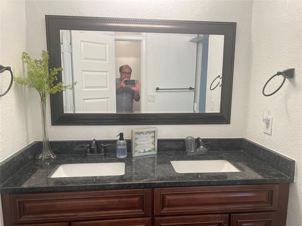 1163236 Property Photo 10