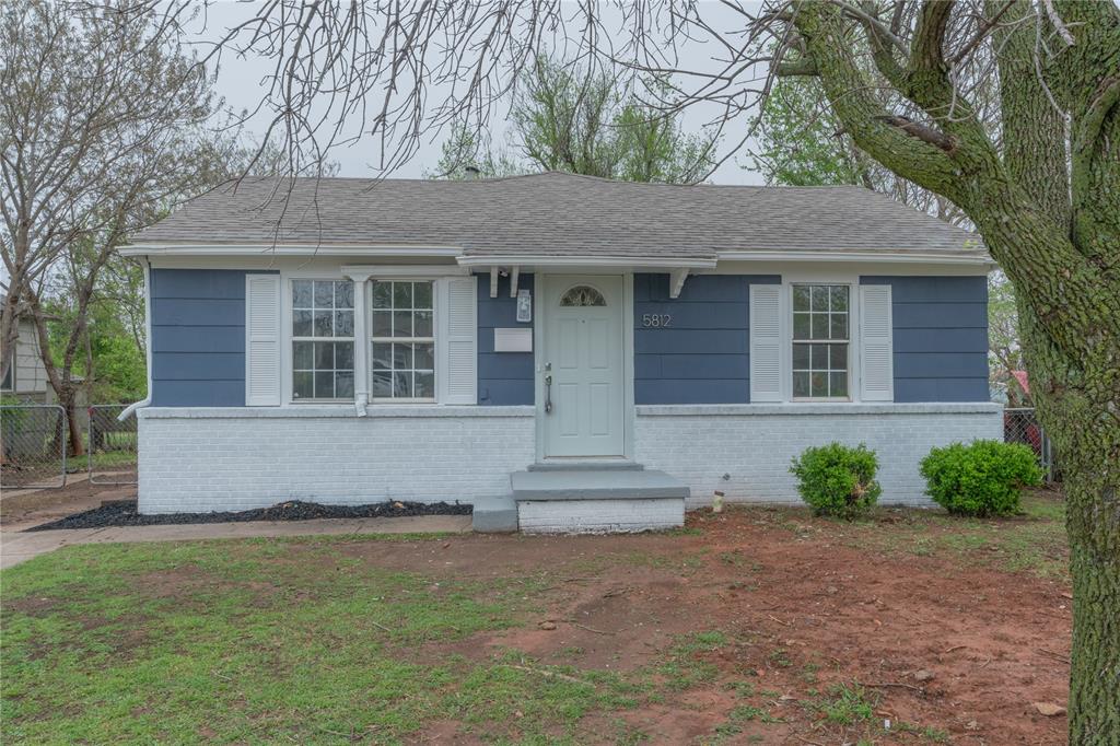 5812 S Francis Avenue Property Photo 2