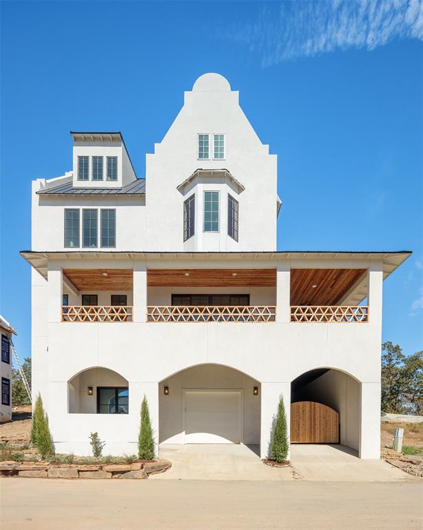 105 Lower Greenway