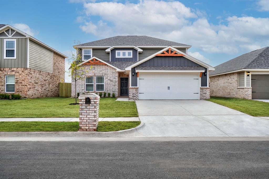 1900 Palmatum Road Property Photo