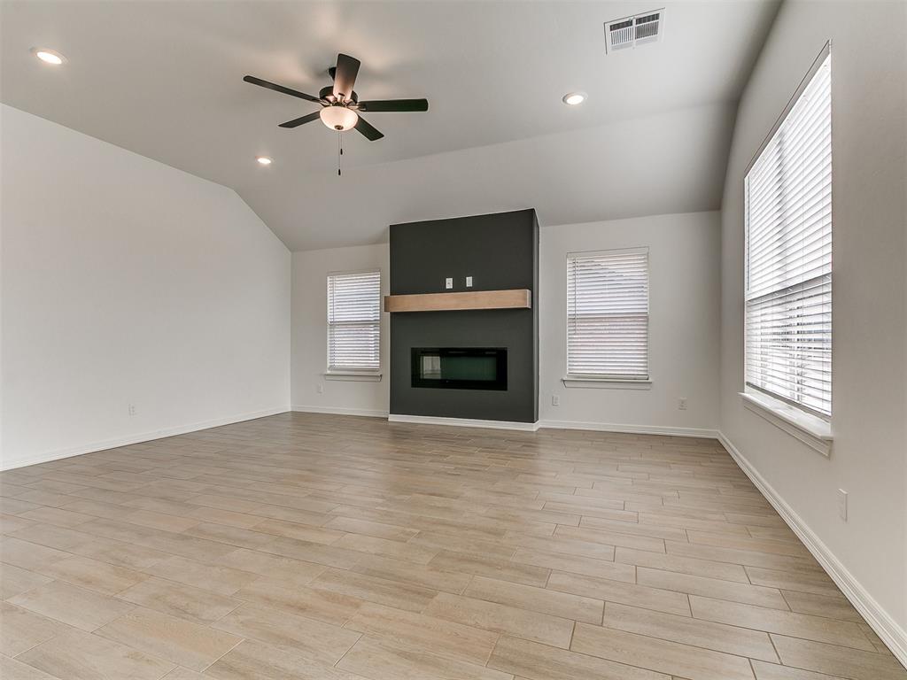 12104 Birch Street Property Photo 17