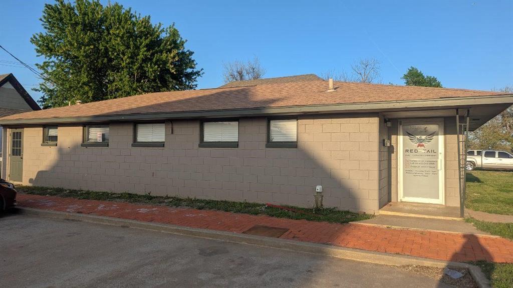 101 N 6th Street Property Photo 2