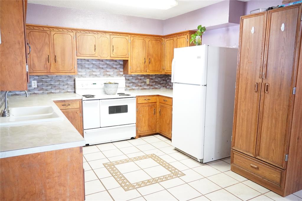 2204 S 23rd Street Property Photo 2