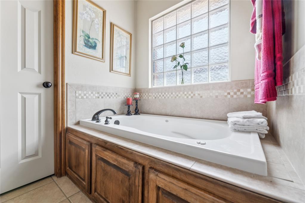 11717 Bellhurst Avenue Property Photo 24