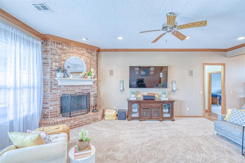 2101 Fox Croft Road Property Photo 8
