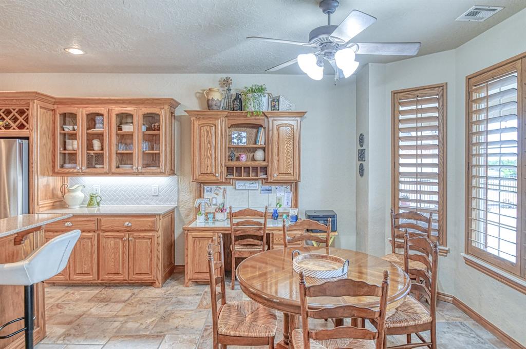 2101 Fox Croft Road Property Photo 10