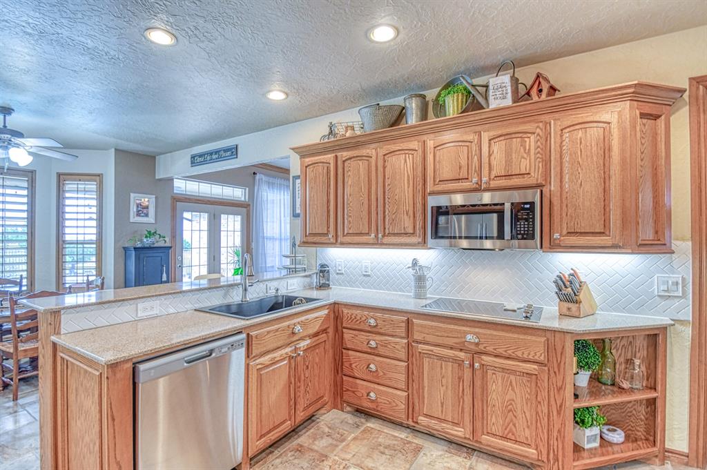 2101 Fox Croft Road Property Photo 14