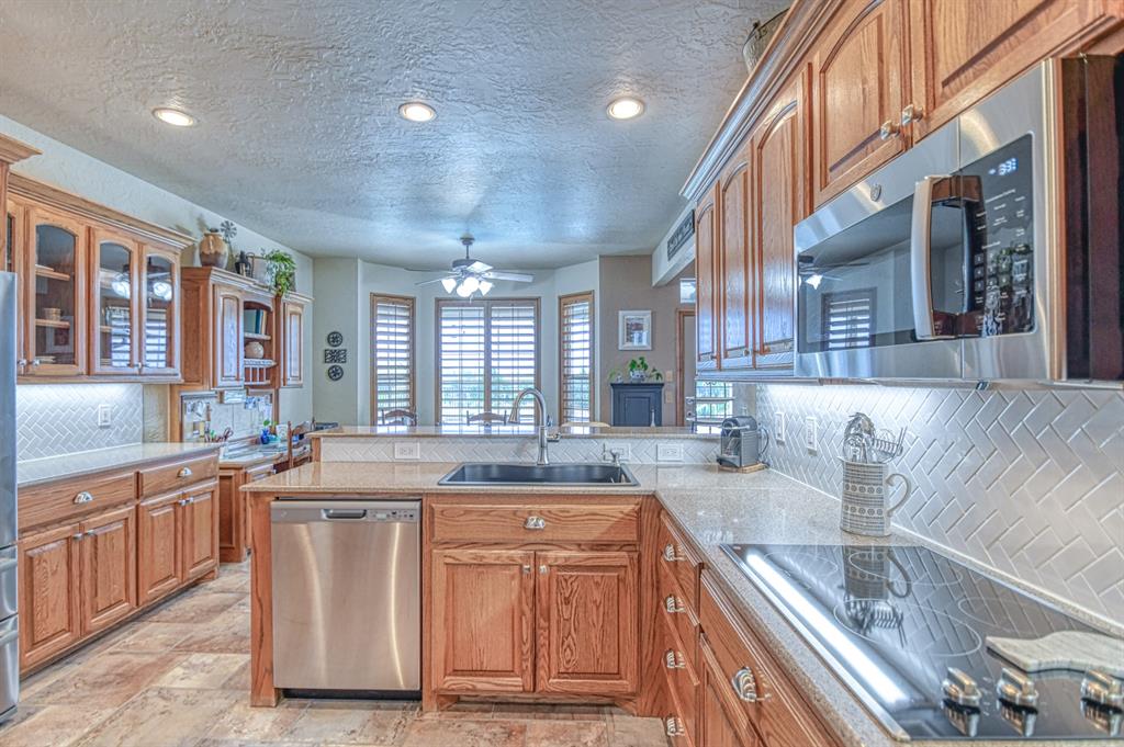 2101 Fox Croft Road Property Photo 15