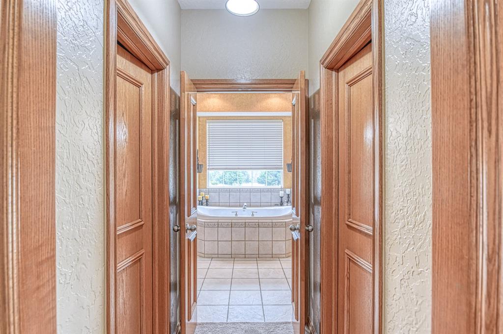 2101 Fox Croft Road Property Photo 22