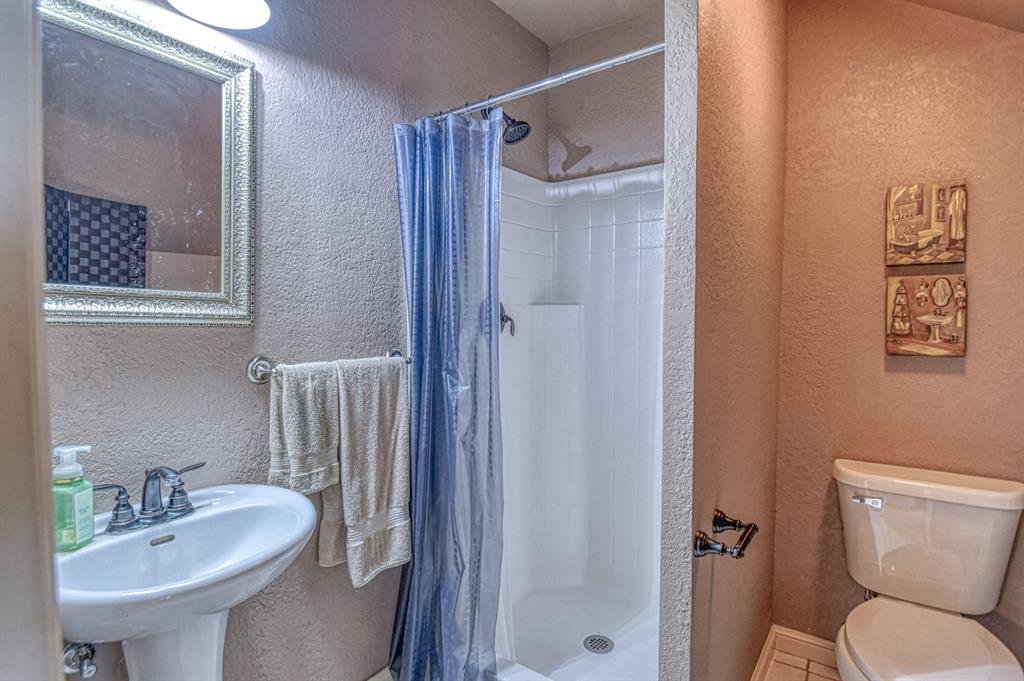 2101 Fox Croft Road Property Photo 43
