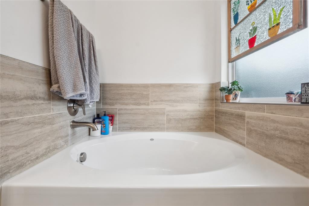 10492 Cattail Terrace Property Photo 13